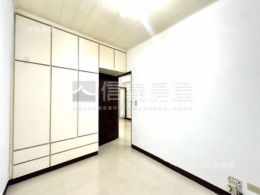 新專任⭐國泰格局三房雙衛房屋室內格局與周邊環境