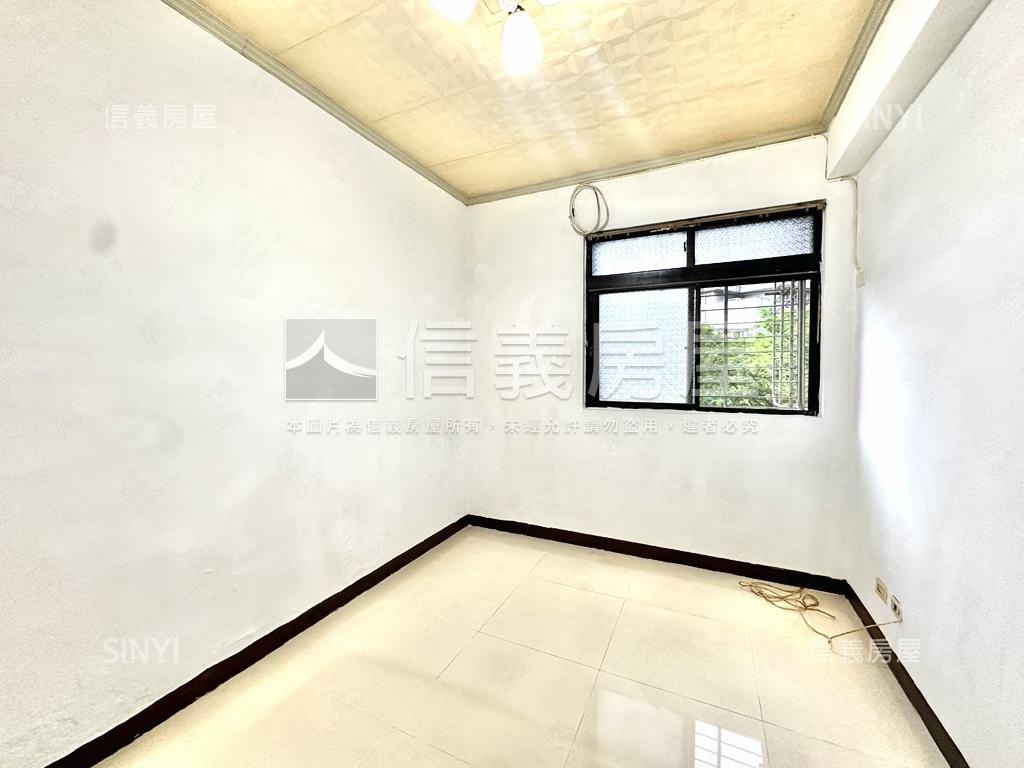 新專任⭐國泰格局三房雙衛房屋室內格局與周邊環境