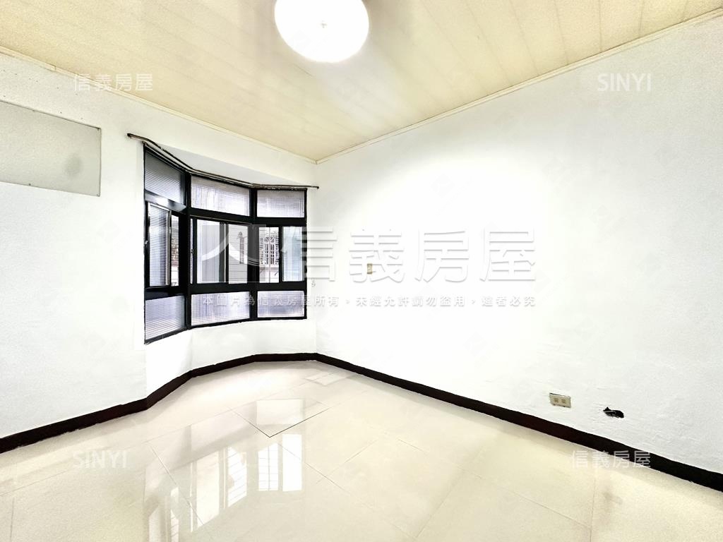 新專任⭐國泰格局三房雙衛房屋室內格局與周邊環境