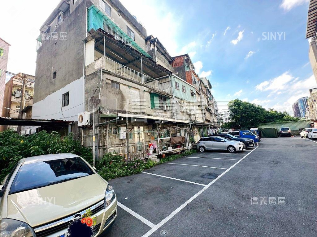 可當地主的高富帥房屋室內格局與周邊環境