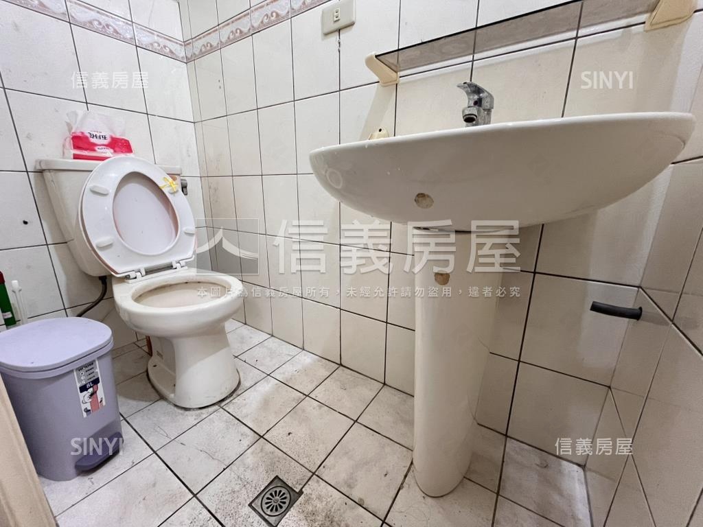中豐路山頂段收租透店房屋室內格局與周邊環境