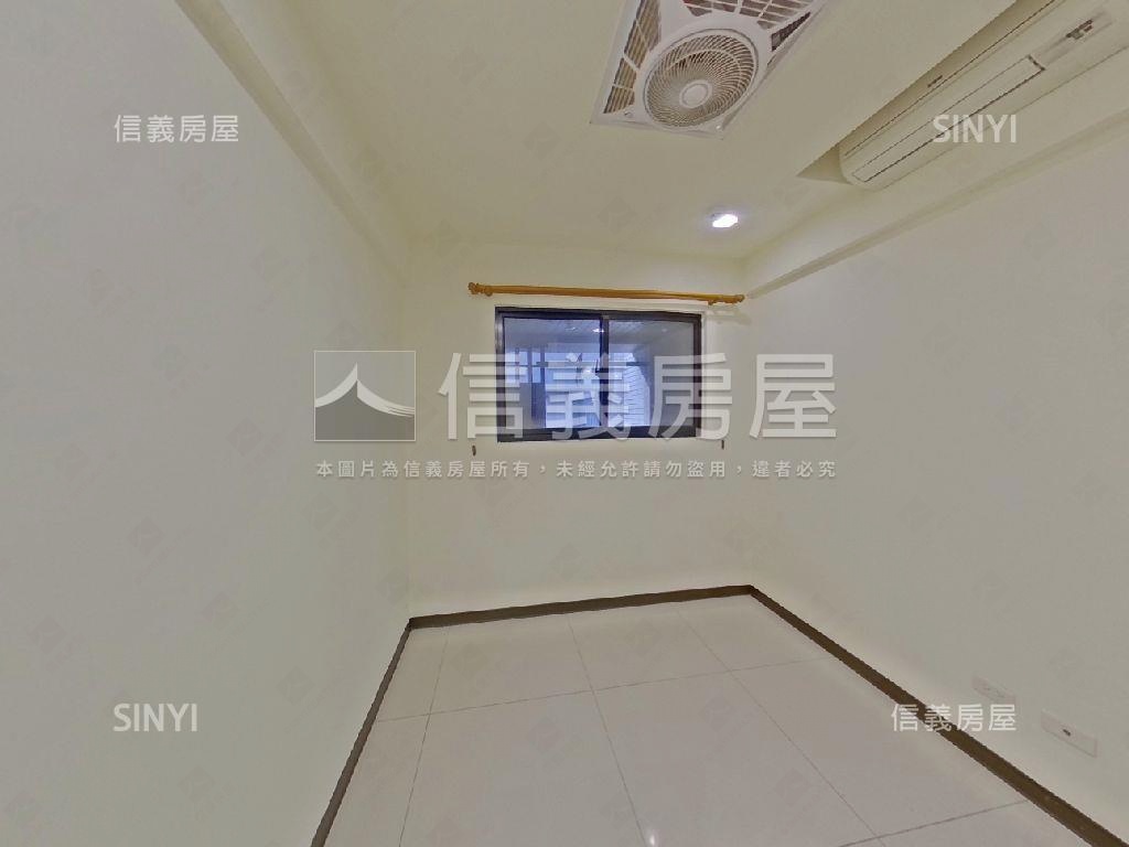 遠雄龍岡一期美三房車位房屋室內格局與周邊環境