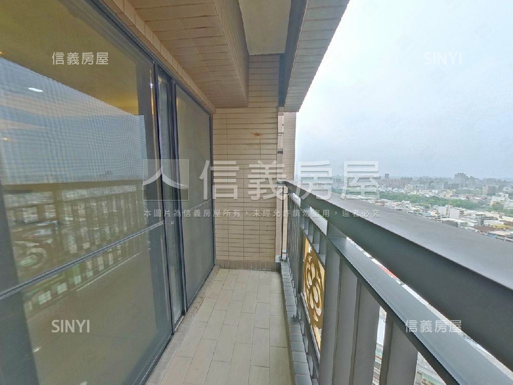 遠雄龍岡一期美三房車位房屋室內格局與周邊環境