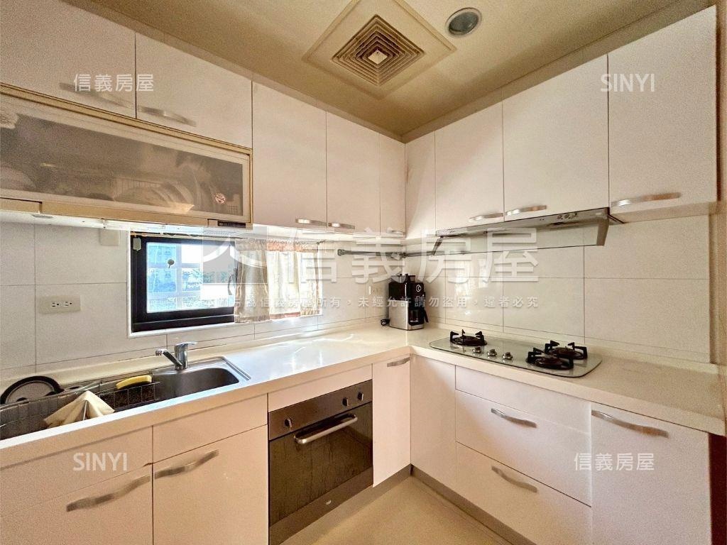昌傑築光學府優質透天房屋室內格局與周邊環境
