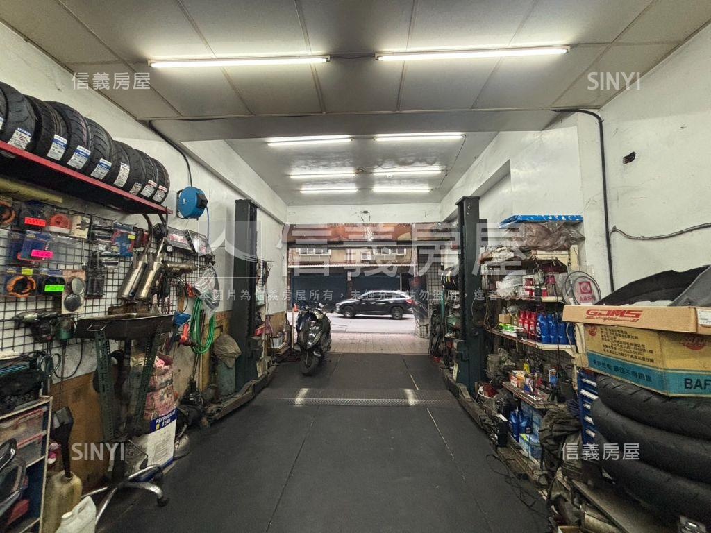 稀有永豐路金店面房屋室內格局與周邊環境