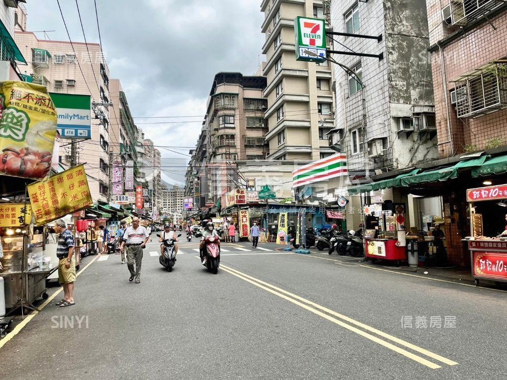 稀有永豐路金店面房屋室內格局與周邊環境