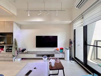 台信享樂區邊間大兩房車位