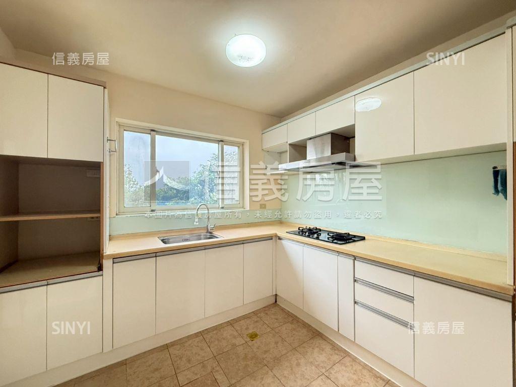 ⭐️陽光山林稀有景觀美屋房屋室內格局與周邊環境
