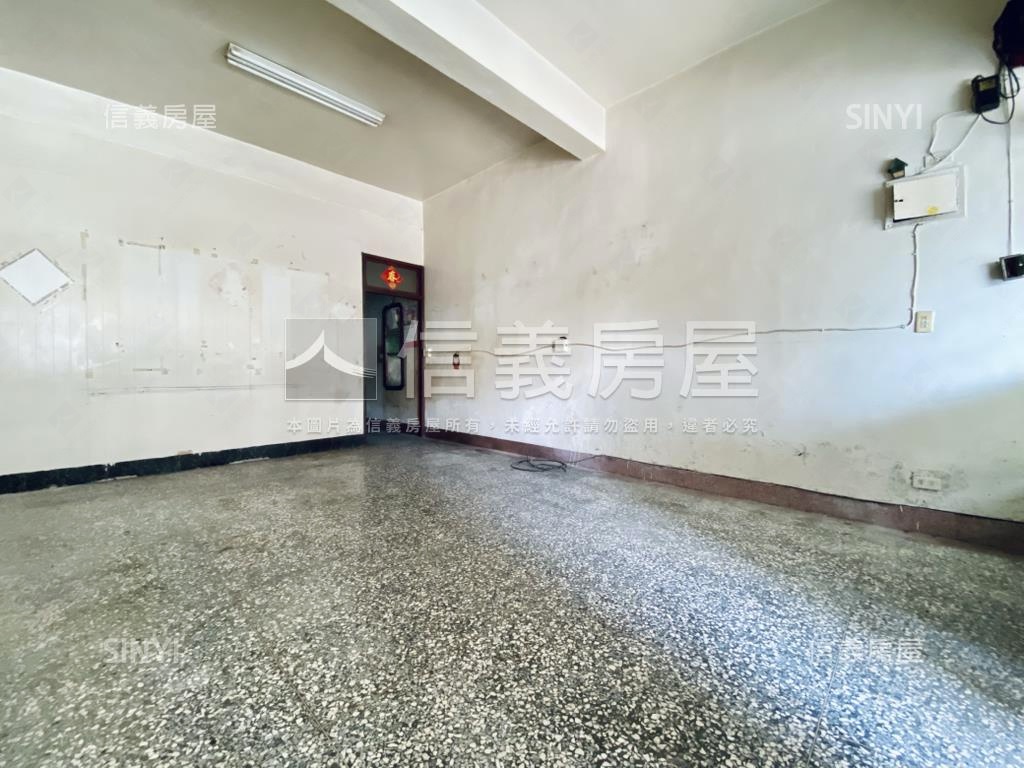 豐圳公園旁前後出入透天房屋室內格局與周邊環境