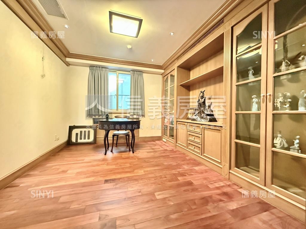 紅寶石落地窗面草悟道視野房屋室內格局與周邊環境