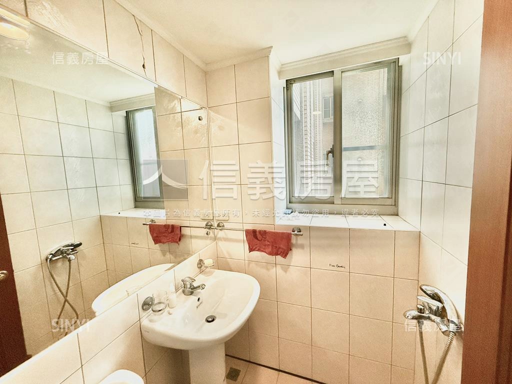 紅寶石落地窗面草悟道視野房屋室內格局與周邊環境