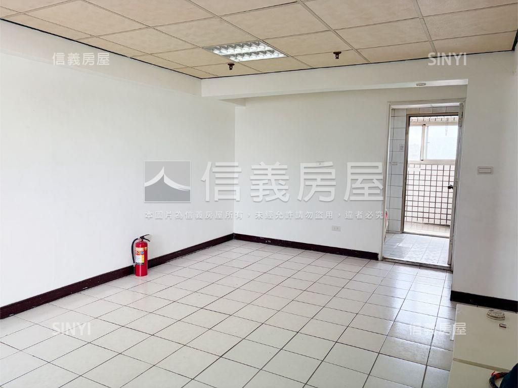 低總價四房視野車位房屋室內格局與周邊環境