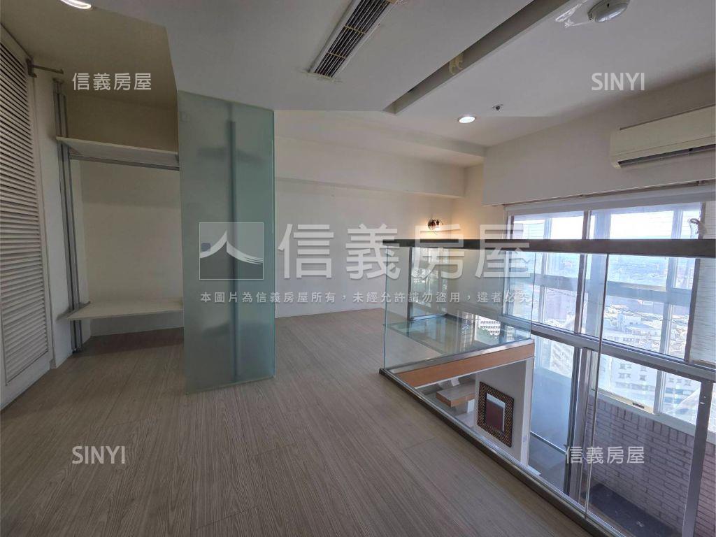 站前凱悅近捷運挑高星空景房屋室內格局與周邊環境