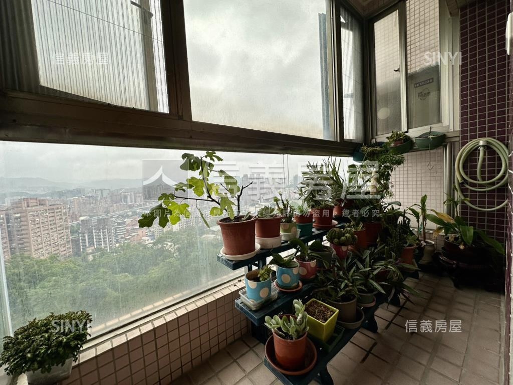 日月光。別具匠心質感美屋房屋室內格局與周邊環境