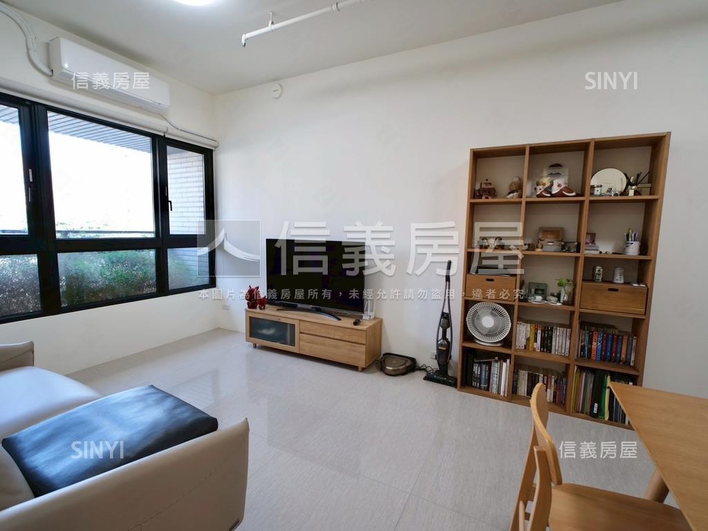 高指名觀市政兩房兩衛平車房屋室內格局與周邊環境