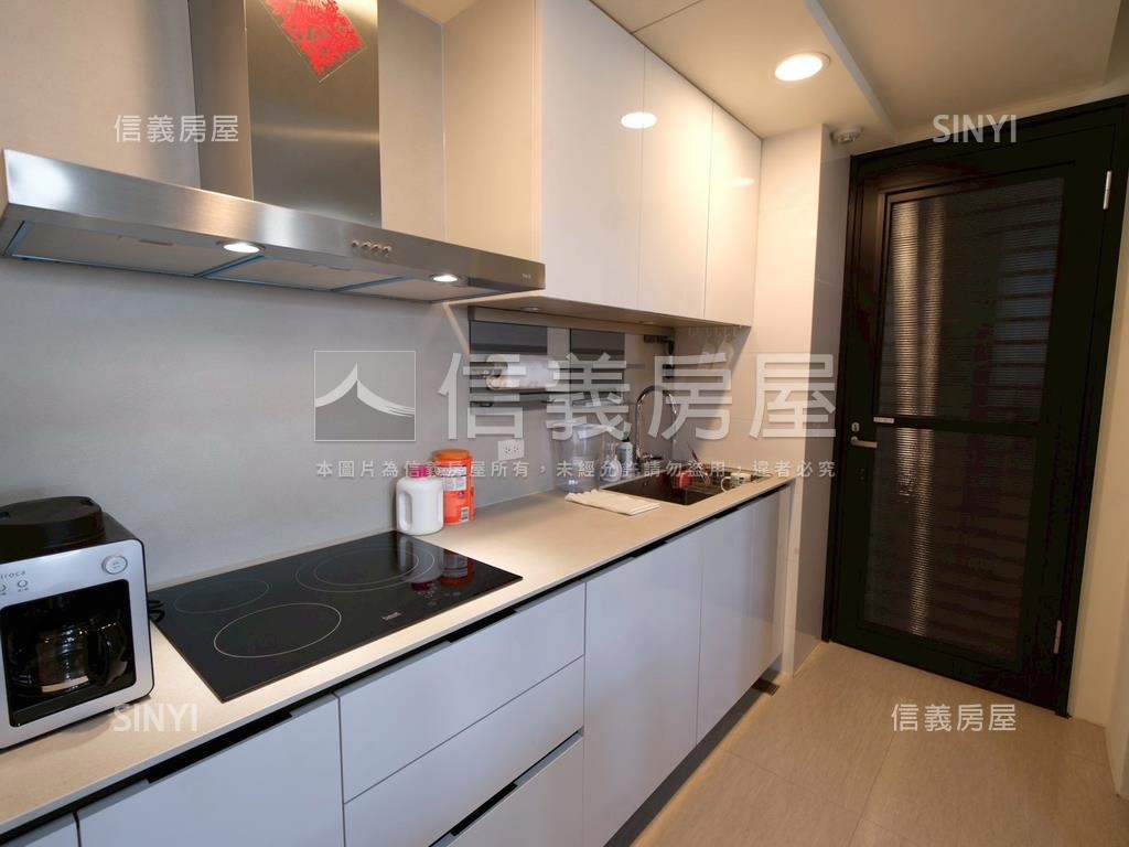 高指名觀市政兩房兩衛平車房屋室內格局與周邊環境