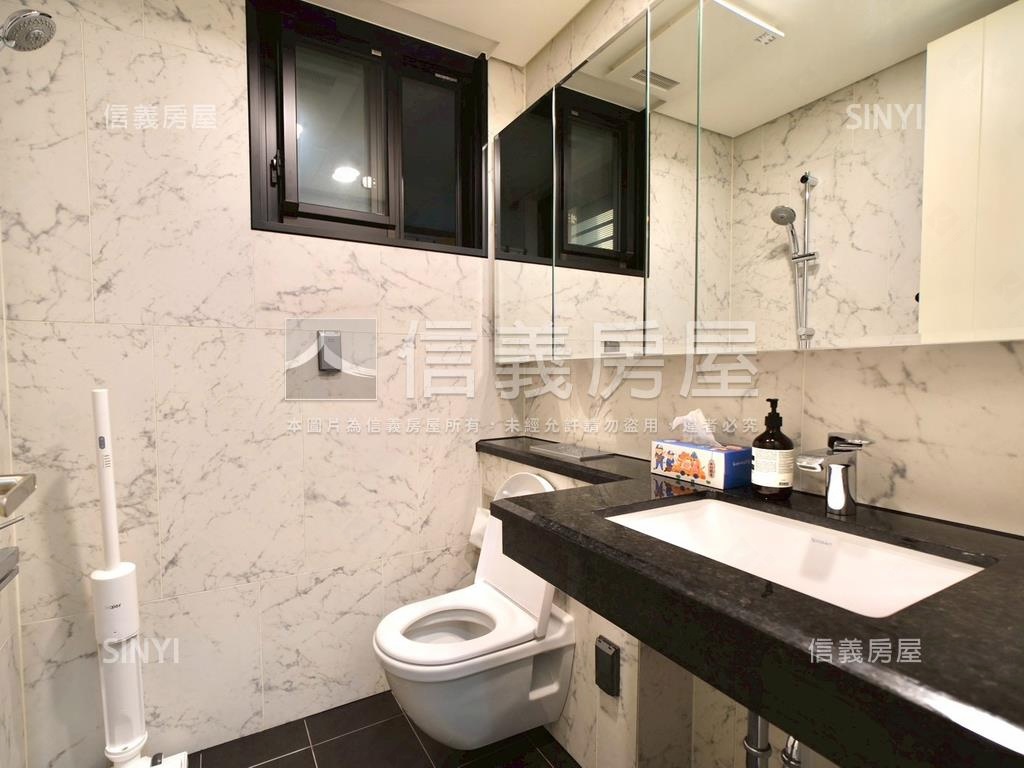 高指名觀市政兩房兩衛平車房屋室內格局與周邊環境