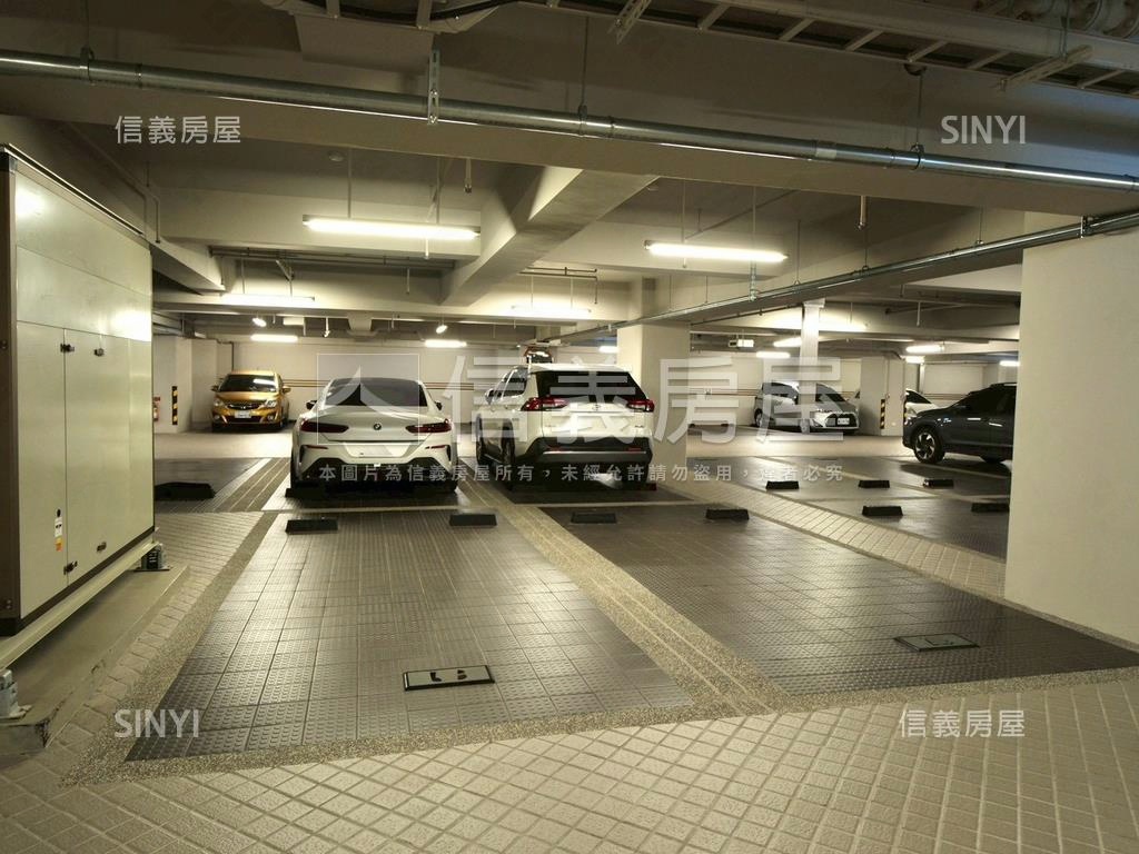 高指名觀市政兩房兩衛平車房屋室內格局與周邊環境