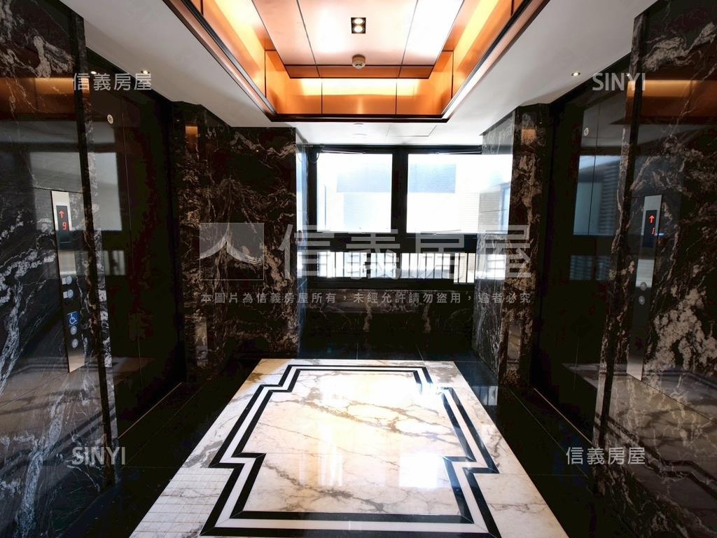 高指名觀市政兩房兩衛平車房屋室內格局與周邊環境