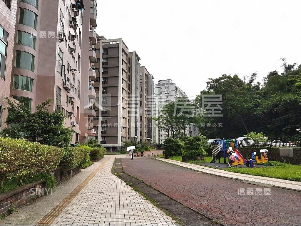 陽光沐浴。質感３房車位房屋室內格局與周邊環境