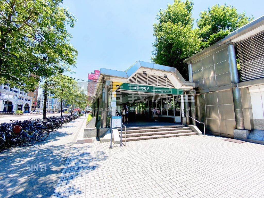 誠售龍門閱讀台大三房車位房屋室內格局與周邊環境