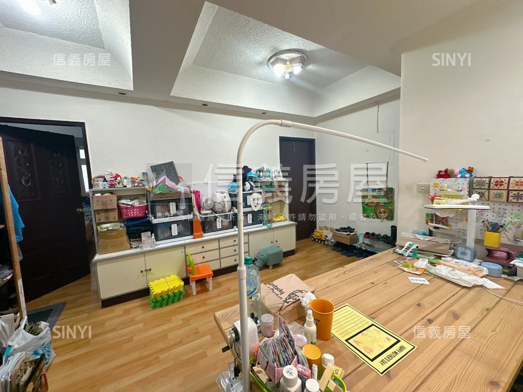 松江捷運景觀２房房屋室內格局與周邊環境