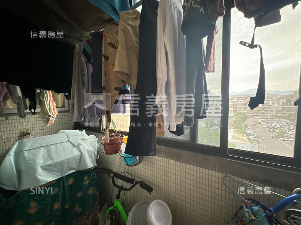 松江捷運景觀２房房屋室內格局與周邊環境