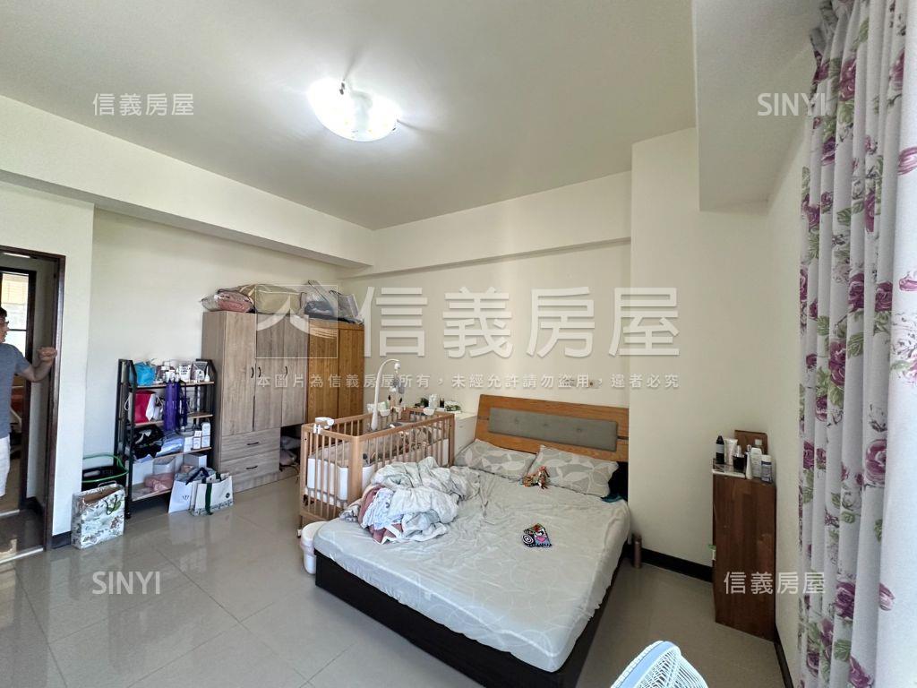 大鵬新城三房房屋室內格局與周邊環境