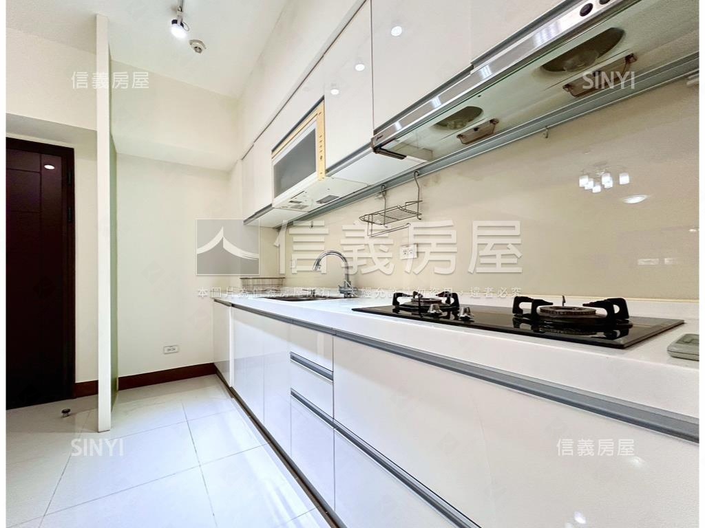 文德苑成家２＋１車位房屋室內格局與周邊環境