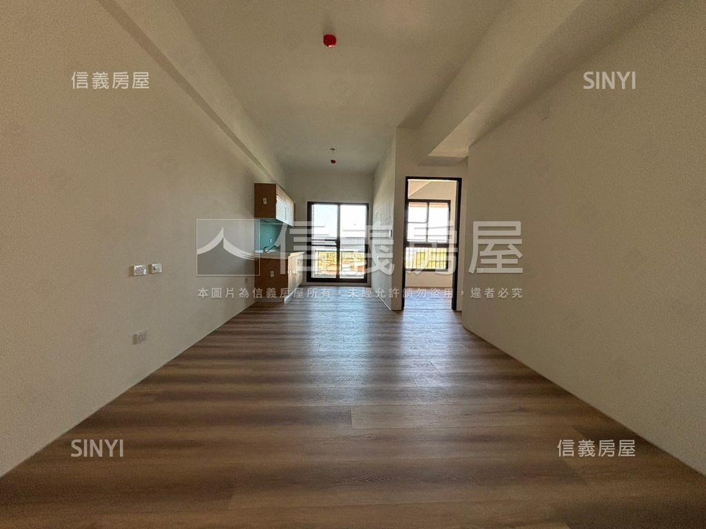 鄉景善品全新三房平車房屋室內格局與周邊環境