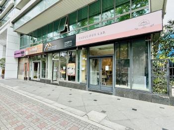 松德人潮發財金店面