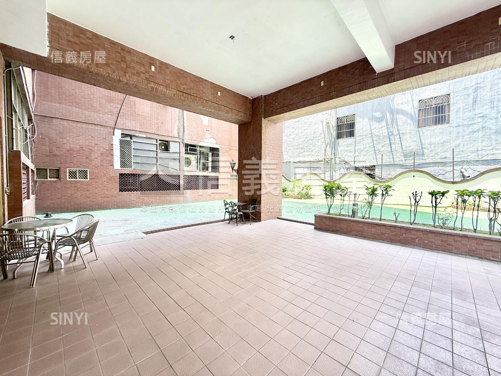 堅山景觀高樓豪邸房屋室內格局與周邊環境