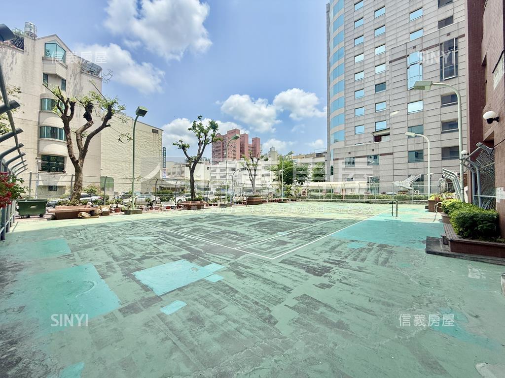 堅山景觀高樓豪邸房屋室內格局與周邊環境