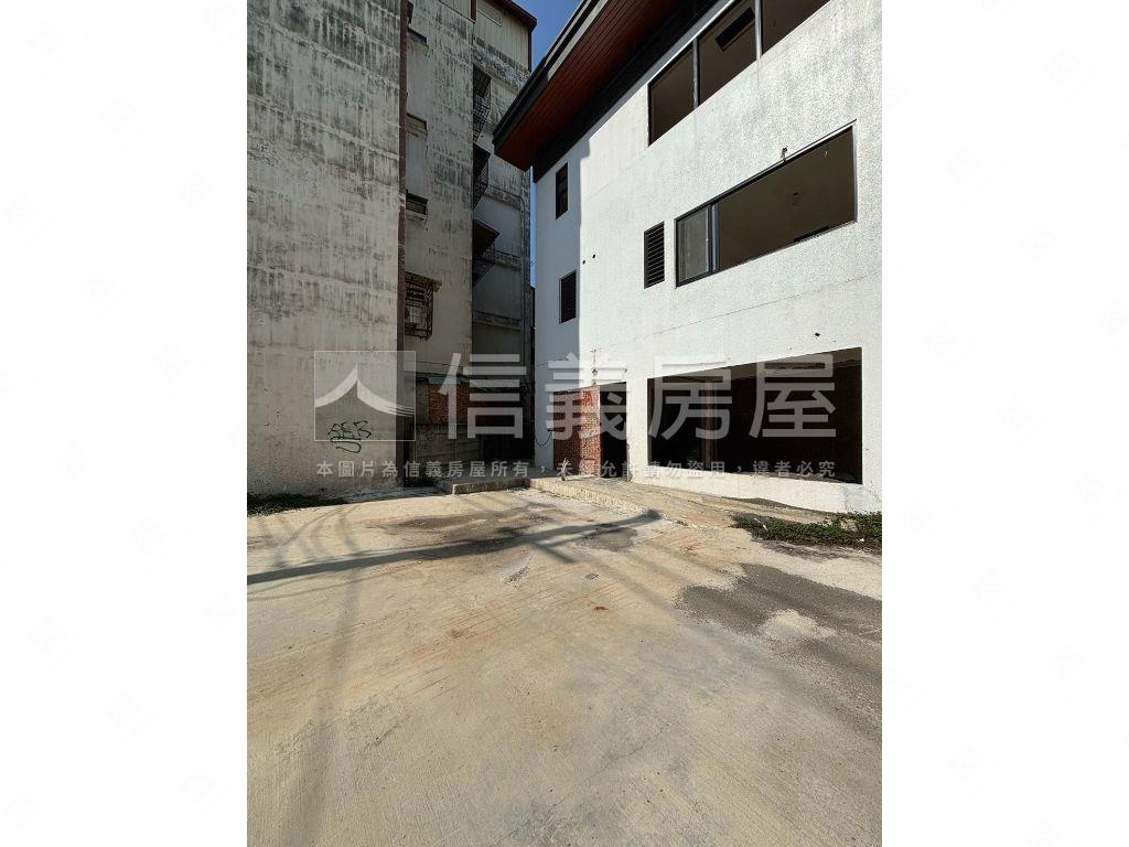 十米臨路水湳大地坪透天房屋室內格局與周邊環境