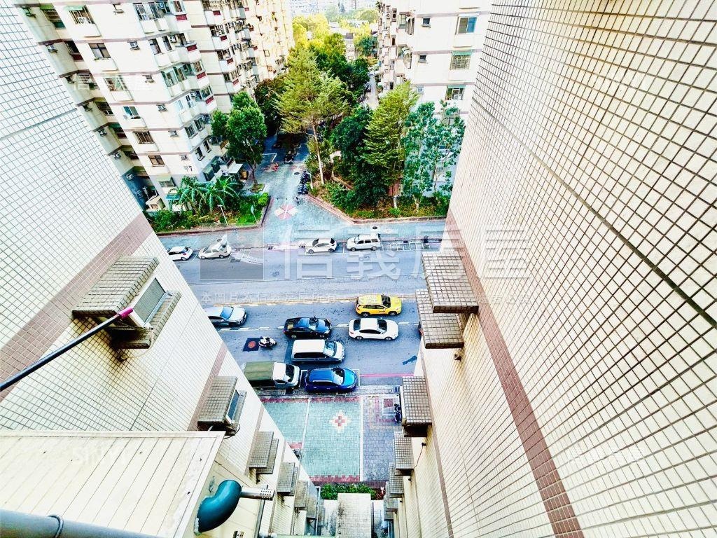 國安國宅發發視野三房房屋室內格局與周邊環境