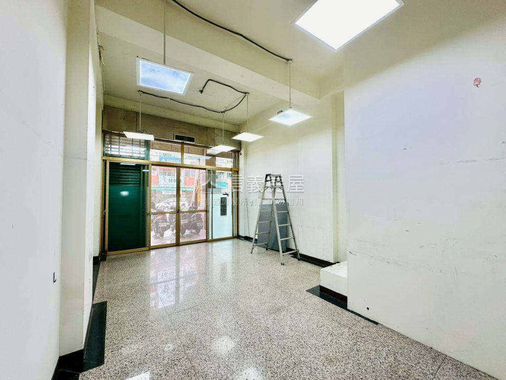 正朝馬路質感店面房屋室內格局與周邊環境
