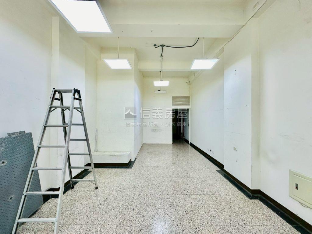正朝馬路質感店面房屋室內格局與周邊環境