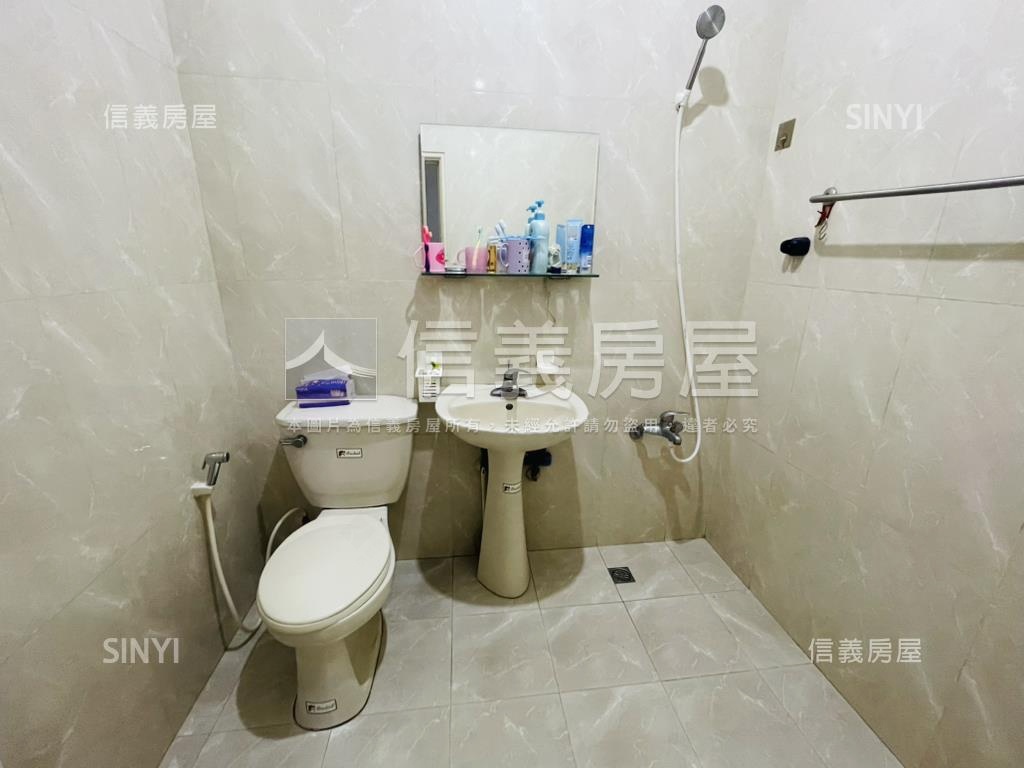 忠孝街舒適一樓房屋室內格局與周邊環境