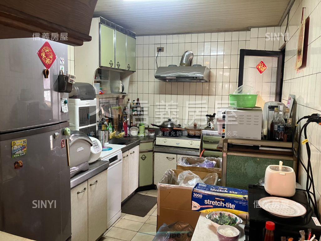 走路就到捷運站健身公寓房屋室內格局與周邊環境