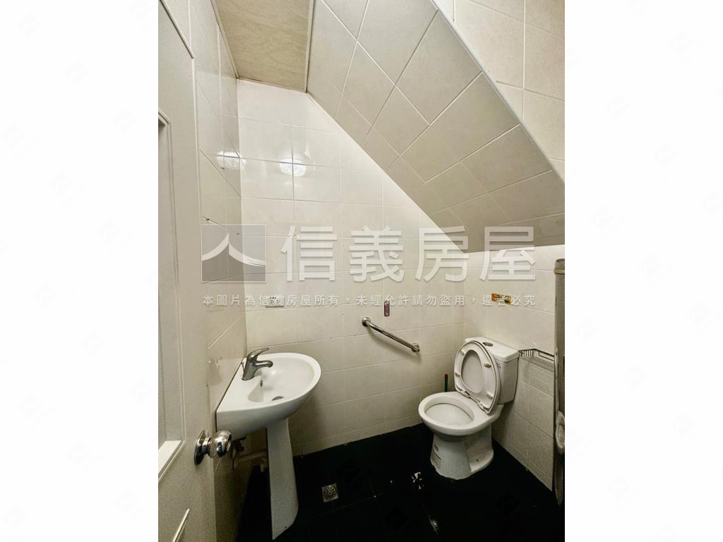 建成路小資店面房屋室內格局與周邊環境