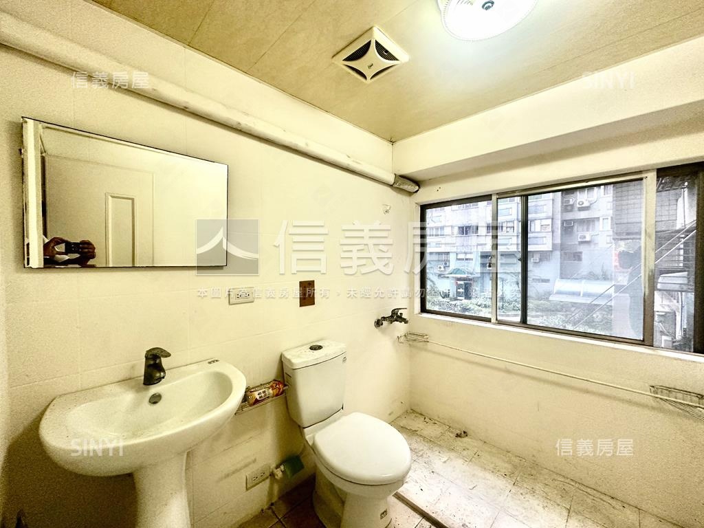 建成路小資店面房屋室內格局與周邊環境