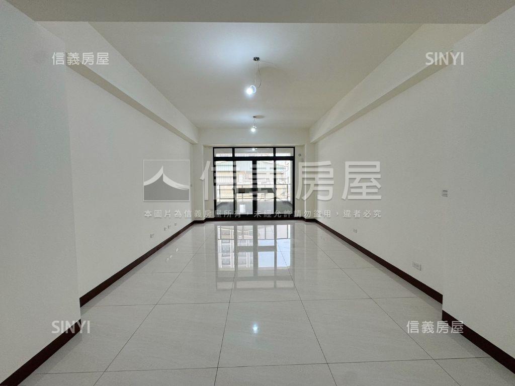 近衛武營尊榮孝親電梯別墅房屋室內格局與周邊環境