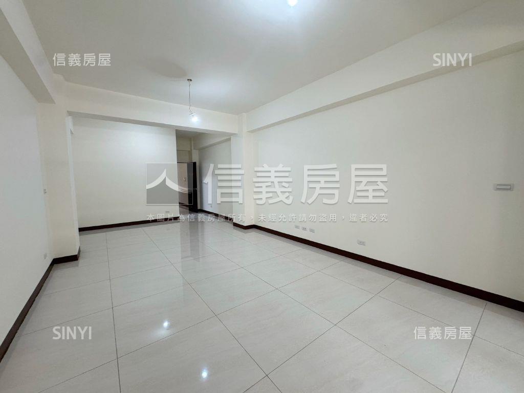 近衛武營尊榮孝親電梯別墅房屋室內格局與周邊環境