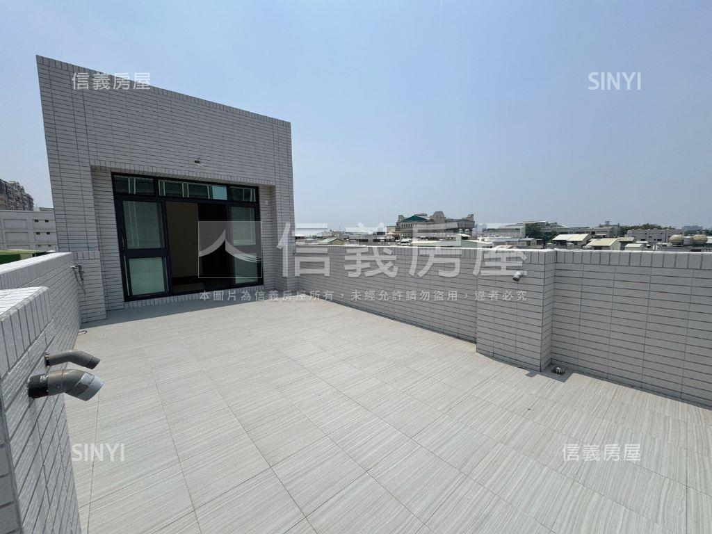 近衛武營尊榮孝親電梯別墅房屋室內格局與周邊環境