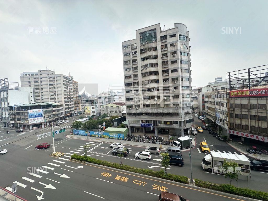城市經典。美裝潢陽台套房房屋室內格局與周邊環境