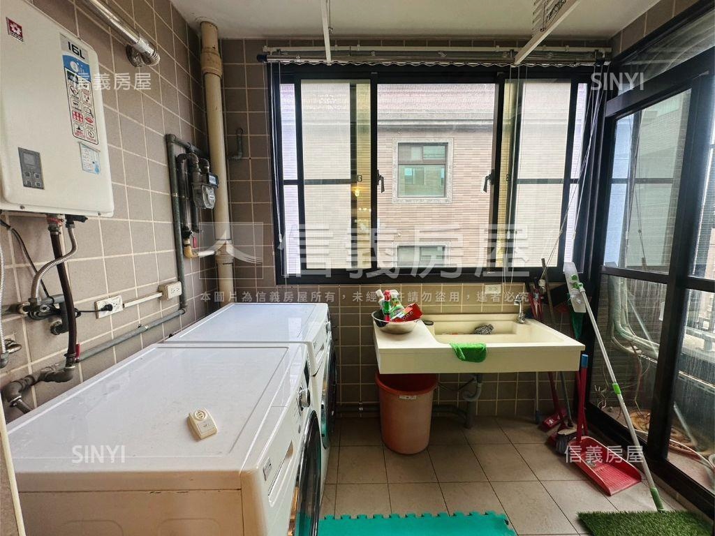 桃園青埔勳章樓中樓大空間房屋室內格局與周邊環境