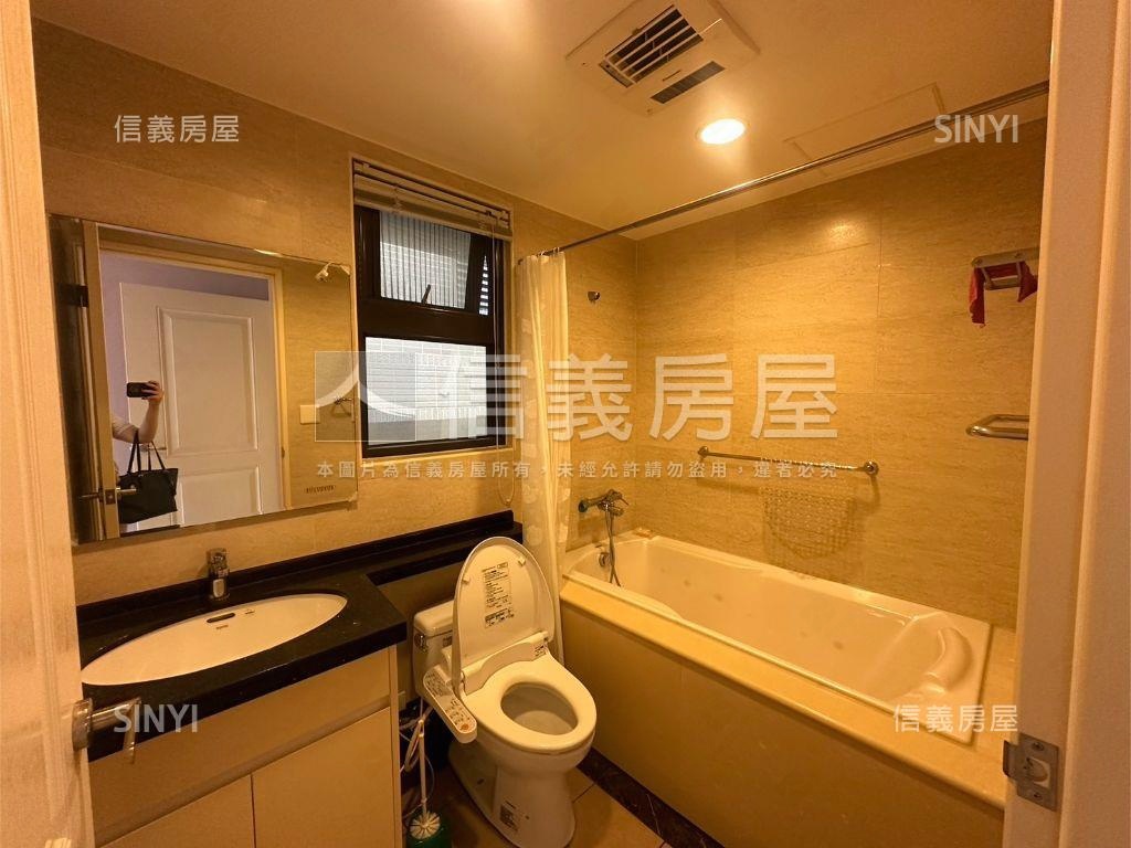 桃園青埔勳章樓中樓大空間房屋室內格局與周邊環境