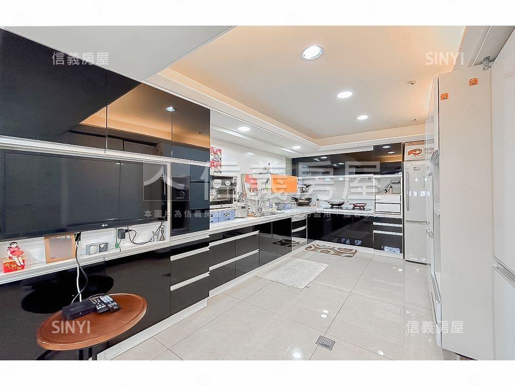 帥近昌平商圈高樓視野戶房屋室內格局與周邊環境