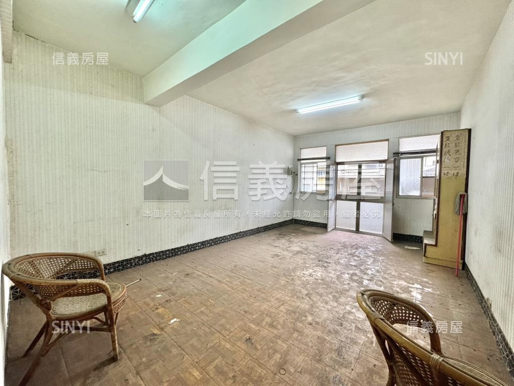 輕軌科工館站旁騎樓美透天房屋室內格局與周邊環境