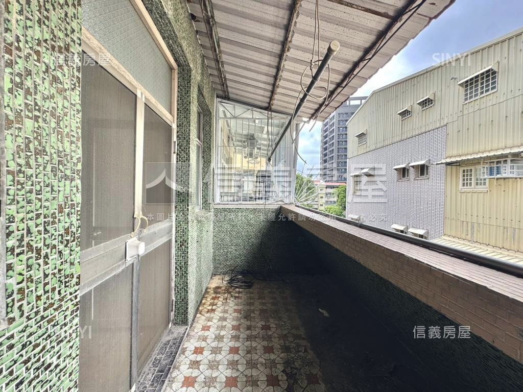 輕軌科工館站旁騎樓美透天房屋室內格局與周邊環境